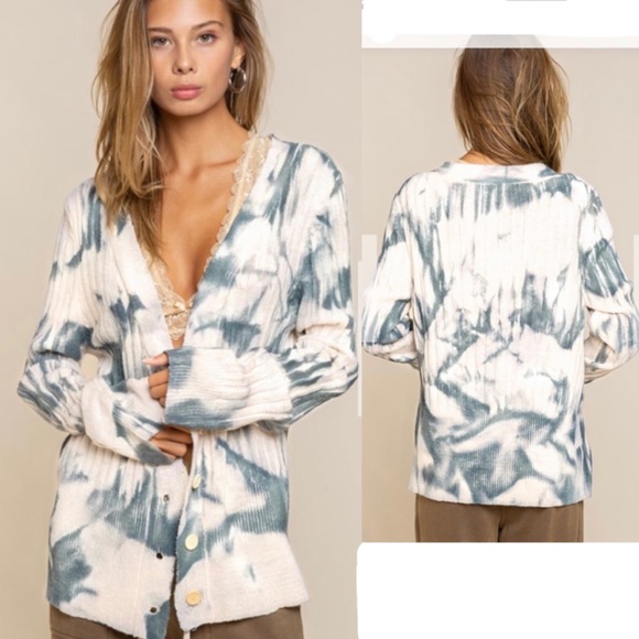 Cloudy Fog Button Up Cardigan - Picture 5 of 5